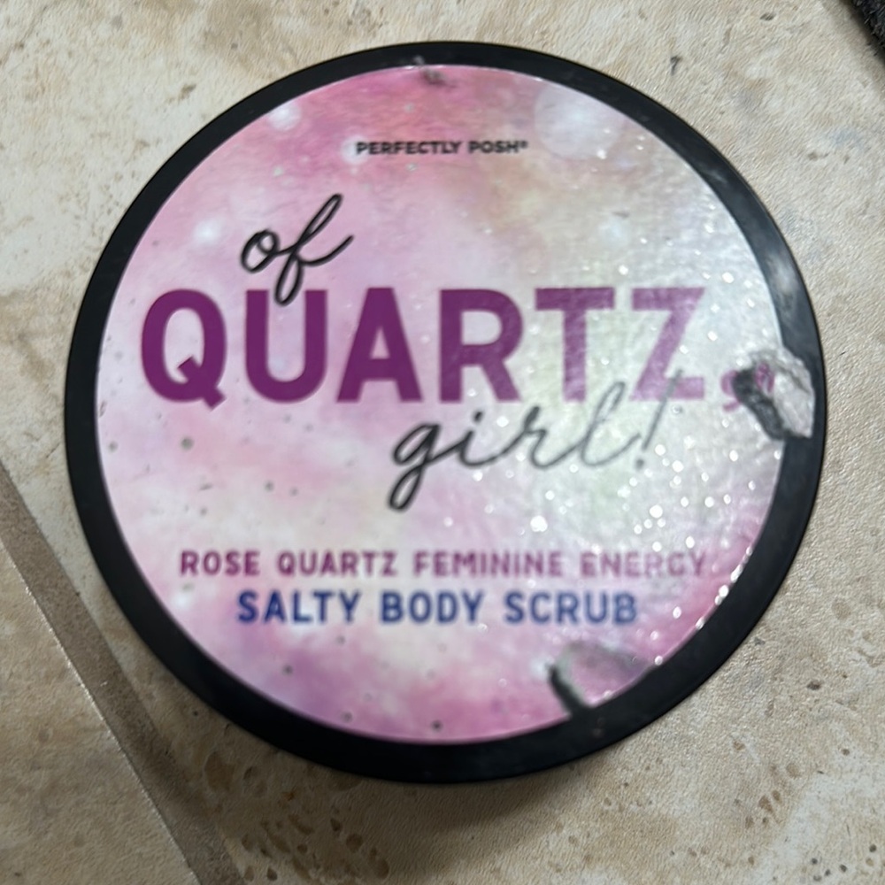 Perfectly Posh Of Quartz Girl Salty Body Scrub - Pink and Black